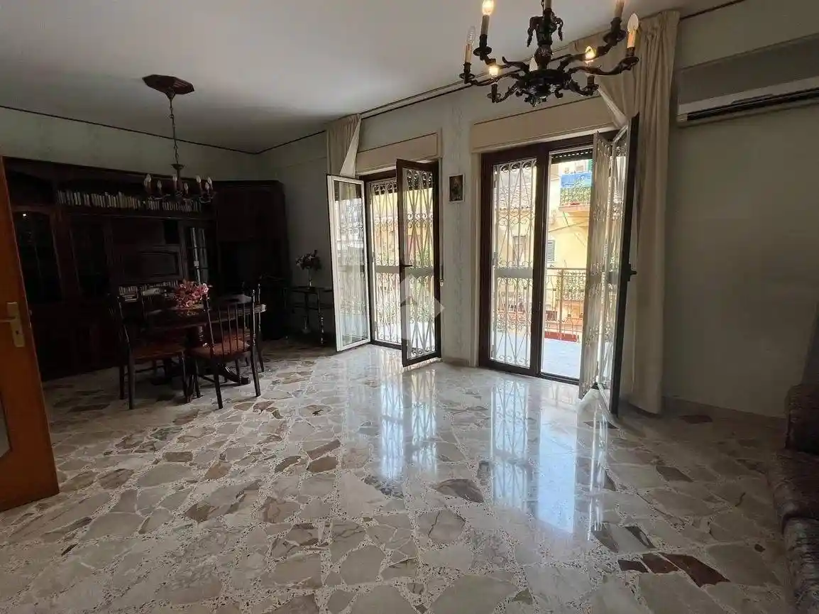 Appartamento in vendita a Palermo