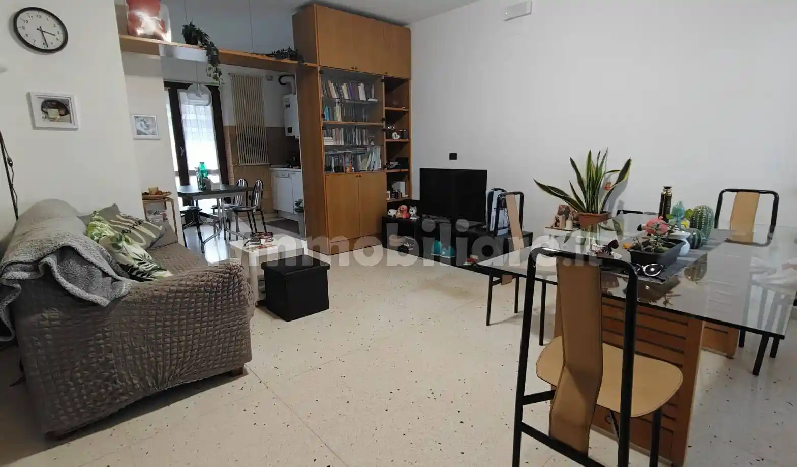 Appartamento in affitto a Folignano