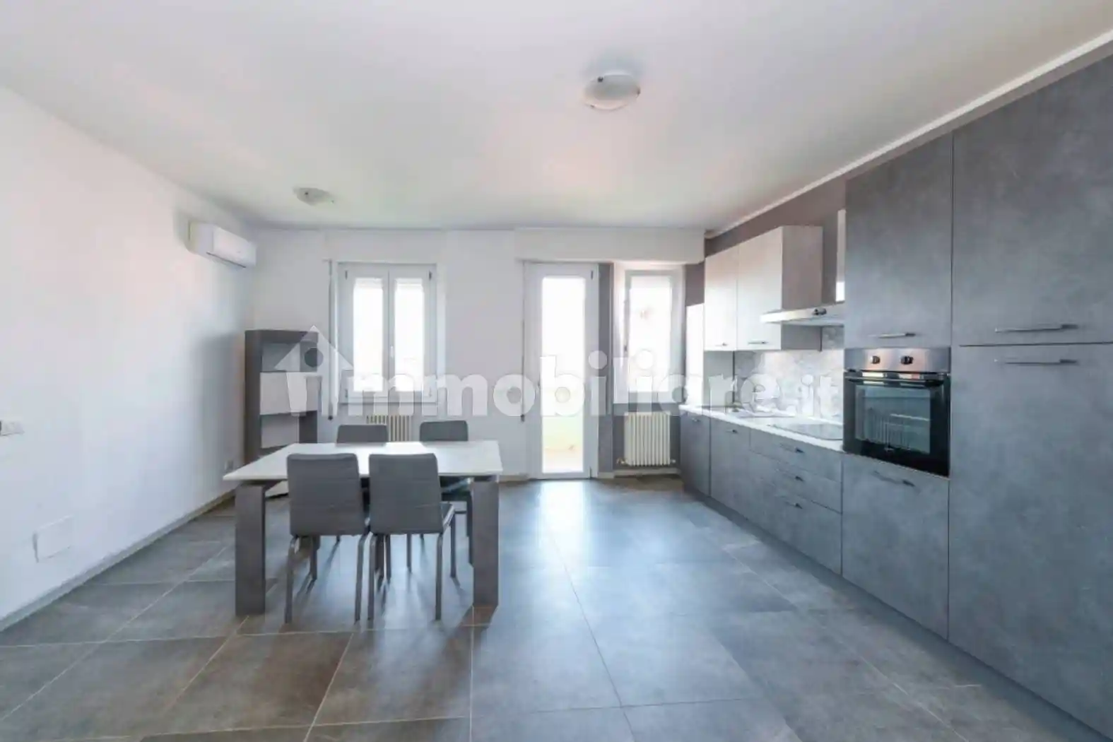 Appartamento in vendita a Lonato del Garda