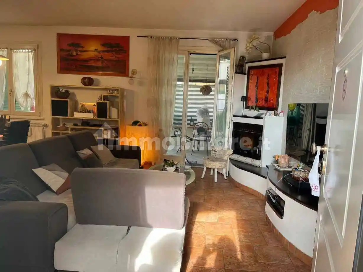 Villa in vendita a Campi Bisenzio
