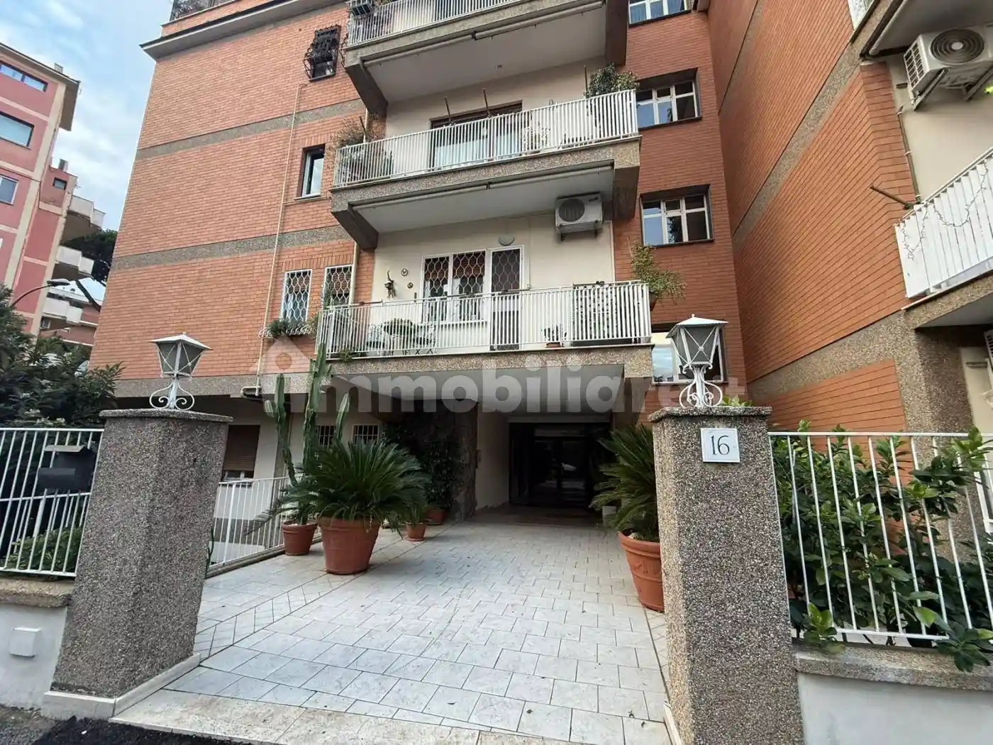 Appartamento in vendita a Roma