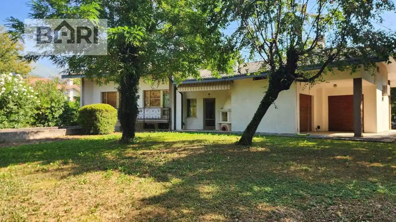 Casa indipendente in vendita a Aviano