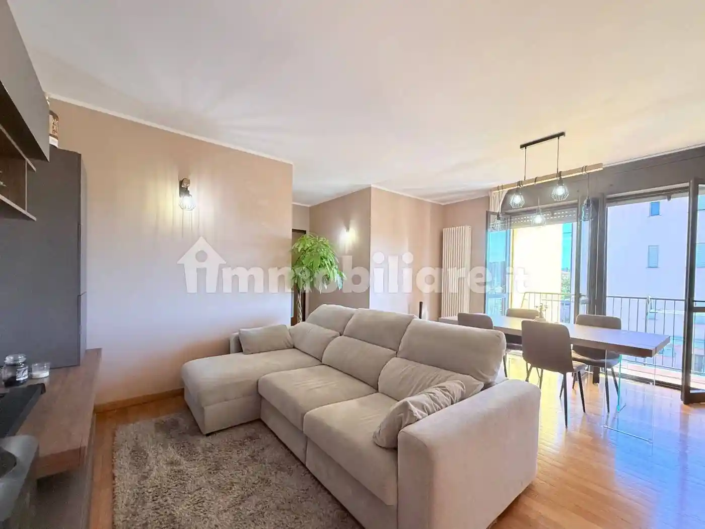 Appartamento in vendita a Voghera