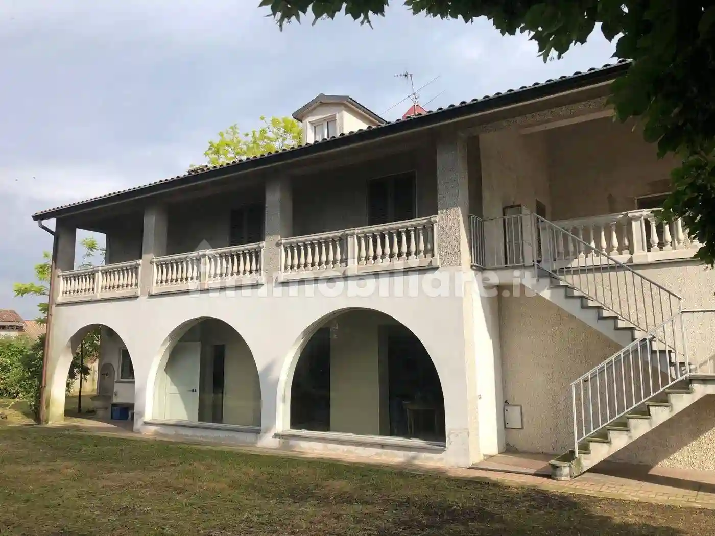 Villa - foto 2