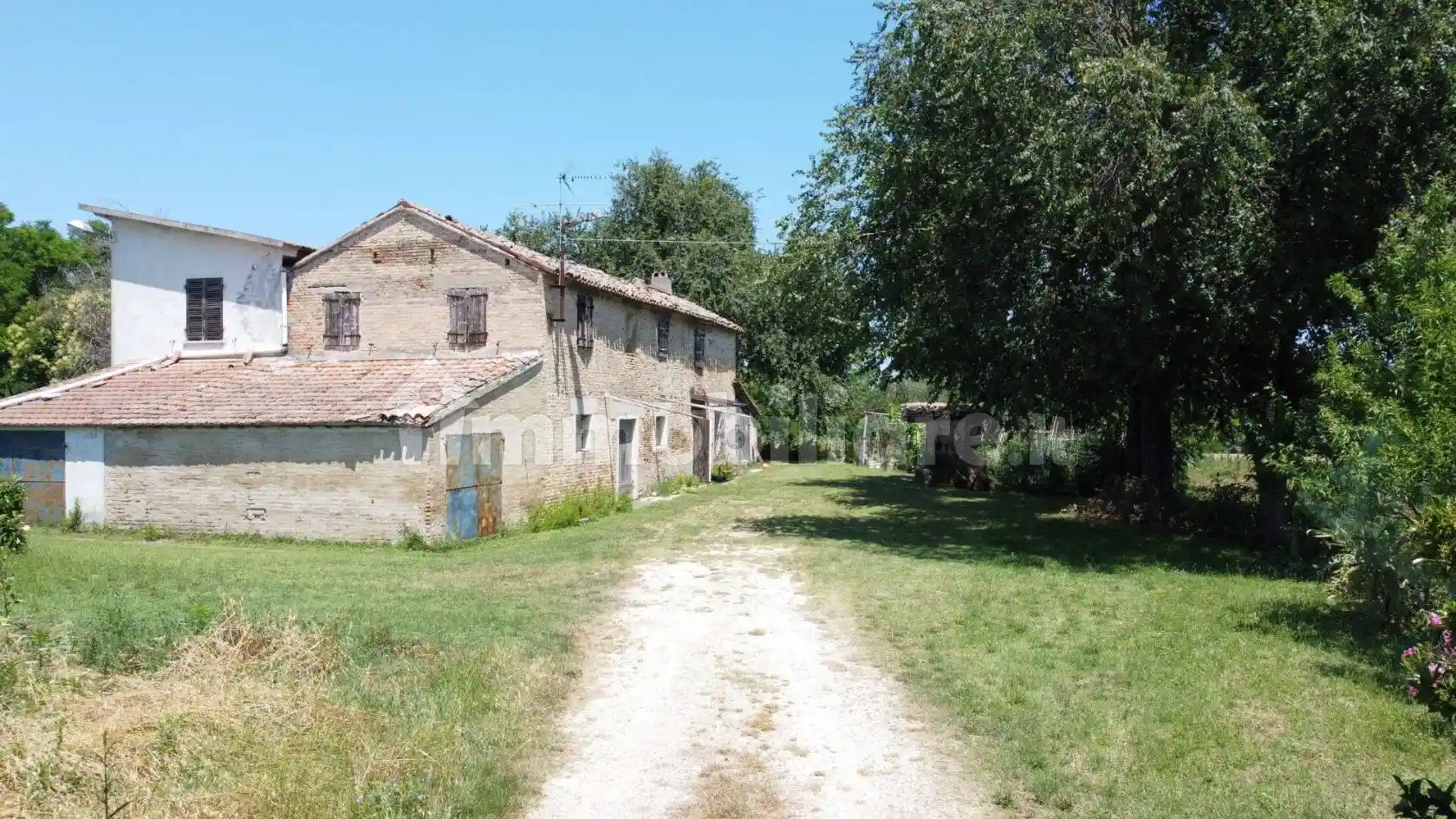 Rustico - Casale in vendita a Fano