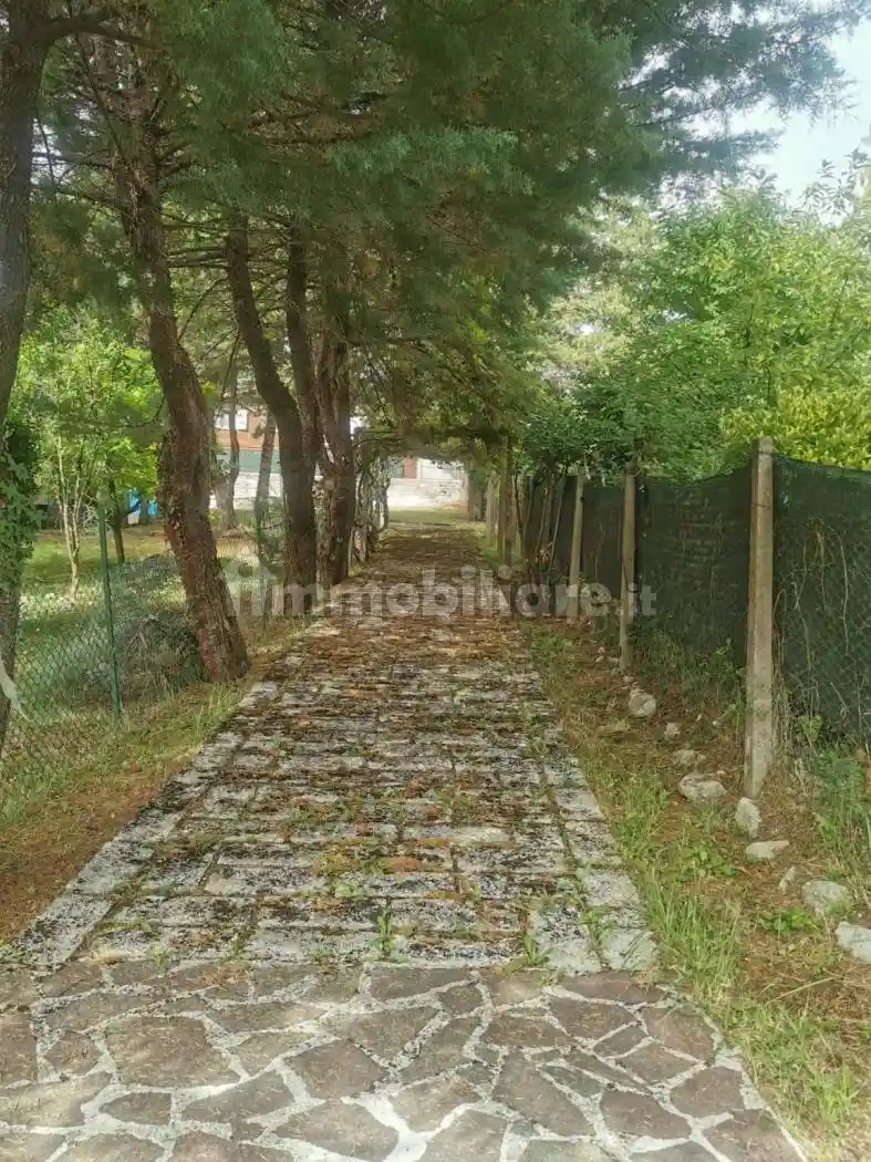 Appartamento in vendita a Pozzaglia Sabina