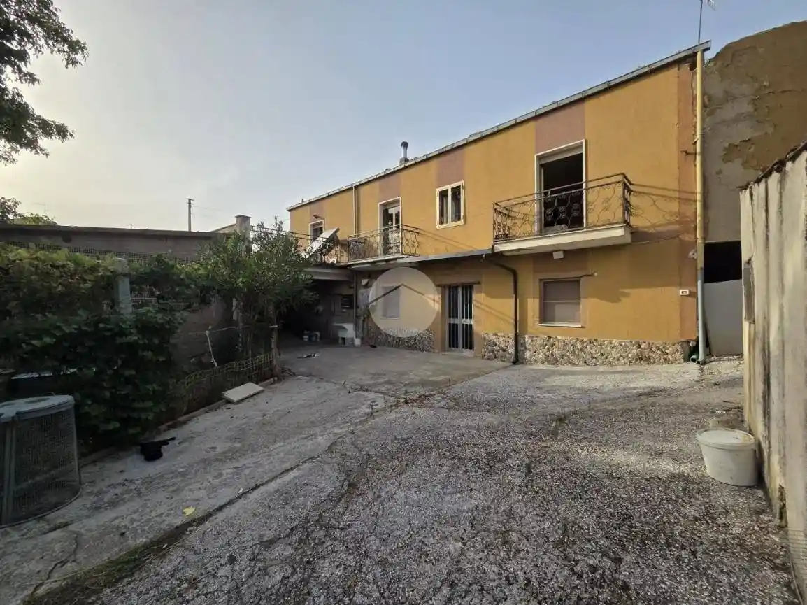 Casa indipendente in vendita a Campobasso
