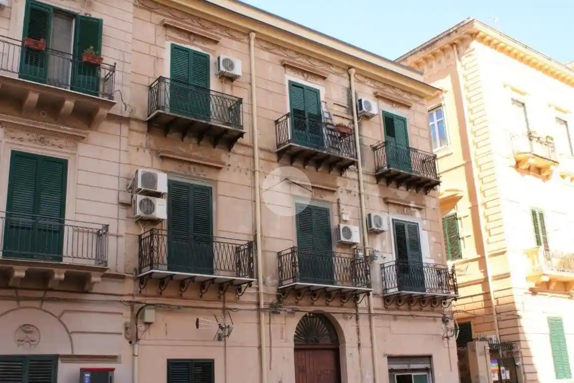Appartamento in vendita a Palermo