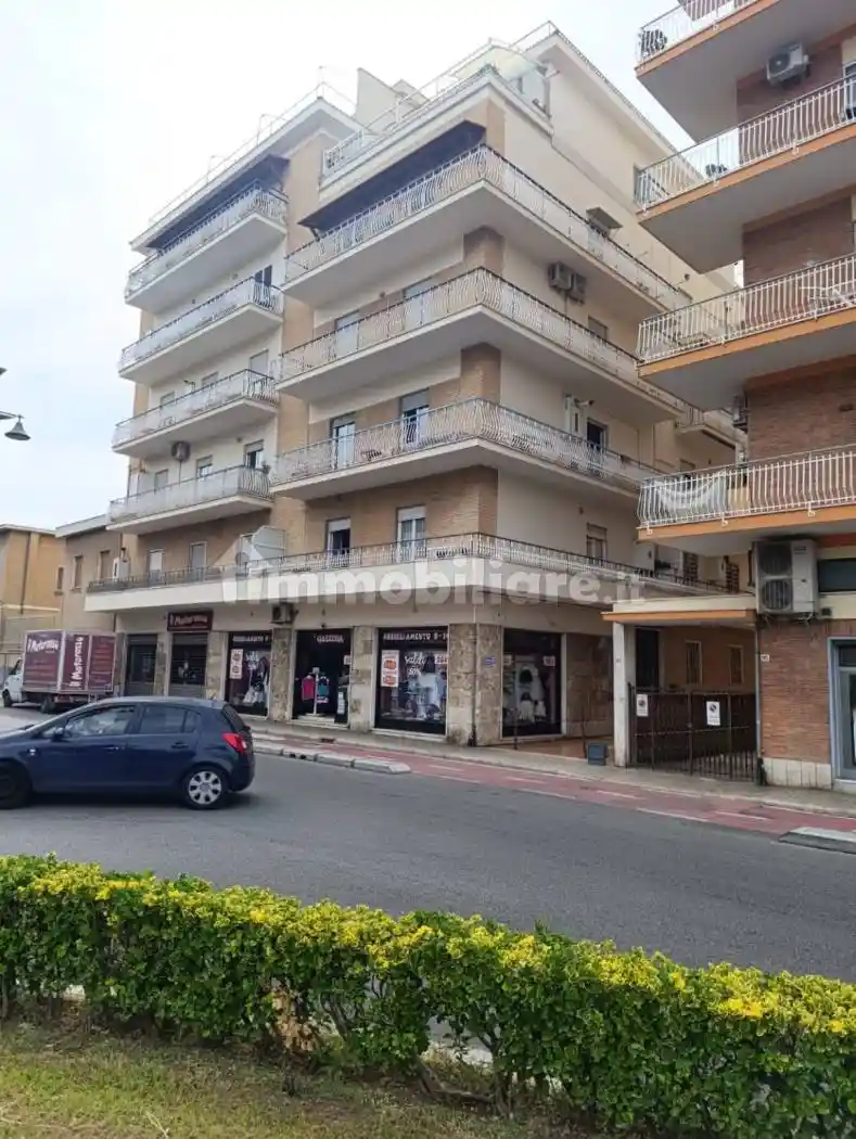 Appartamento in affitto a Ladispoli