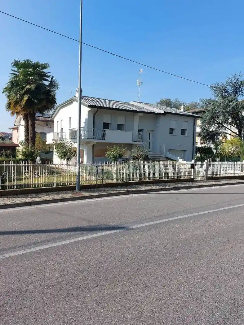Villa in vendita a Pernumia
