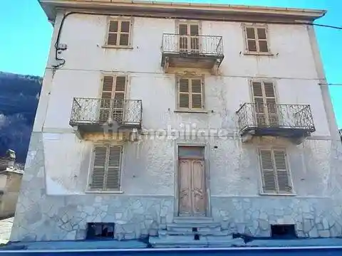 Villa in vendita a Chiomonte