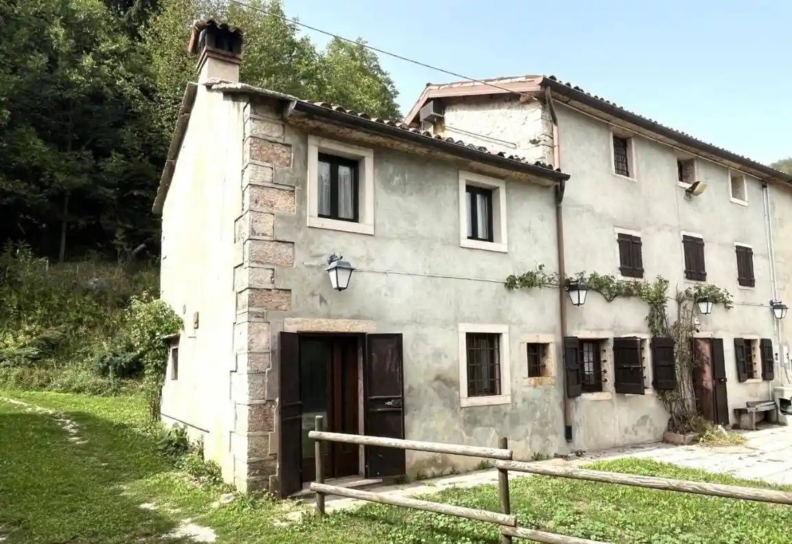 Casa indipendente in vendita a Bassano del Grappa