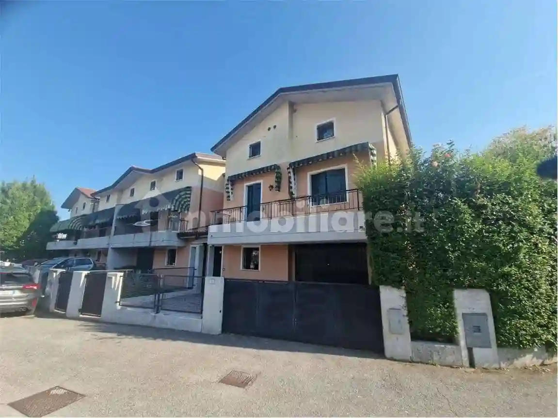 Villetta a schiera - foto 2