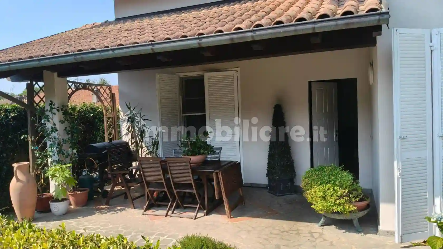 Villa - foto 2