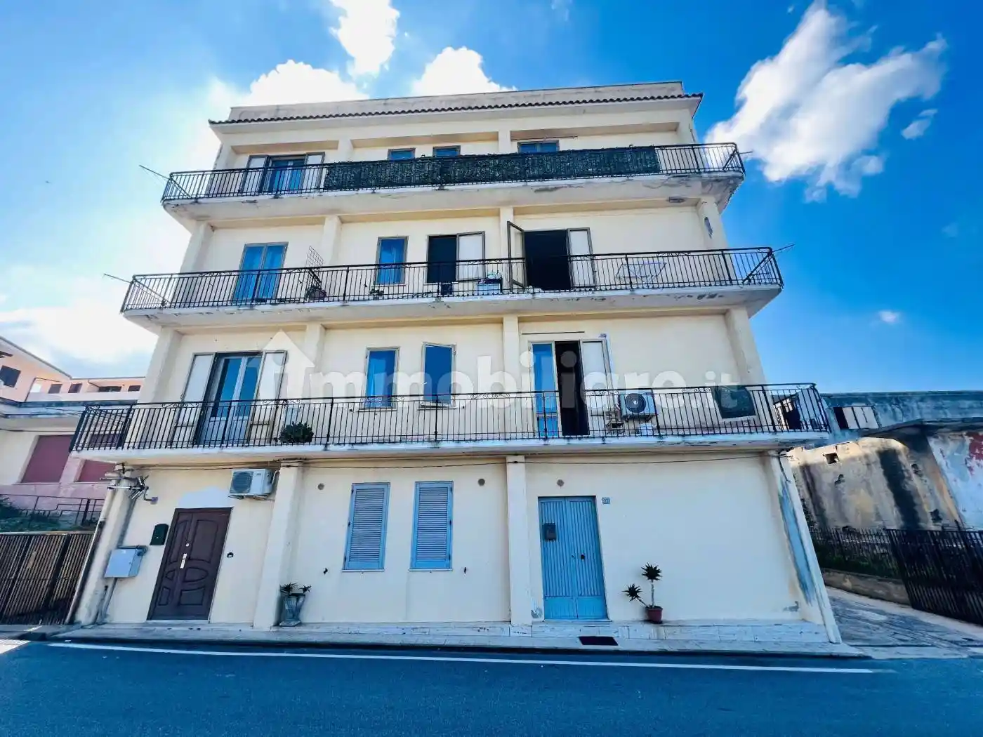 Appartamento in vendita a Briatico