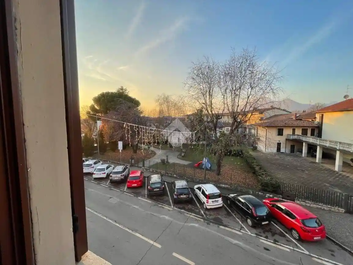 Appartamento in vendita a Almè