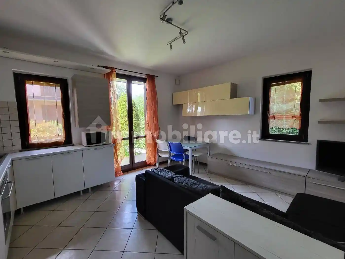 Appartamento in vendita a Gavirate