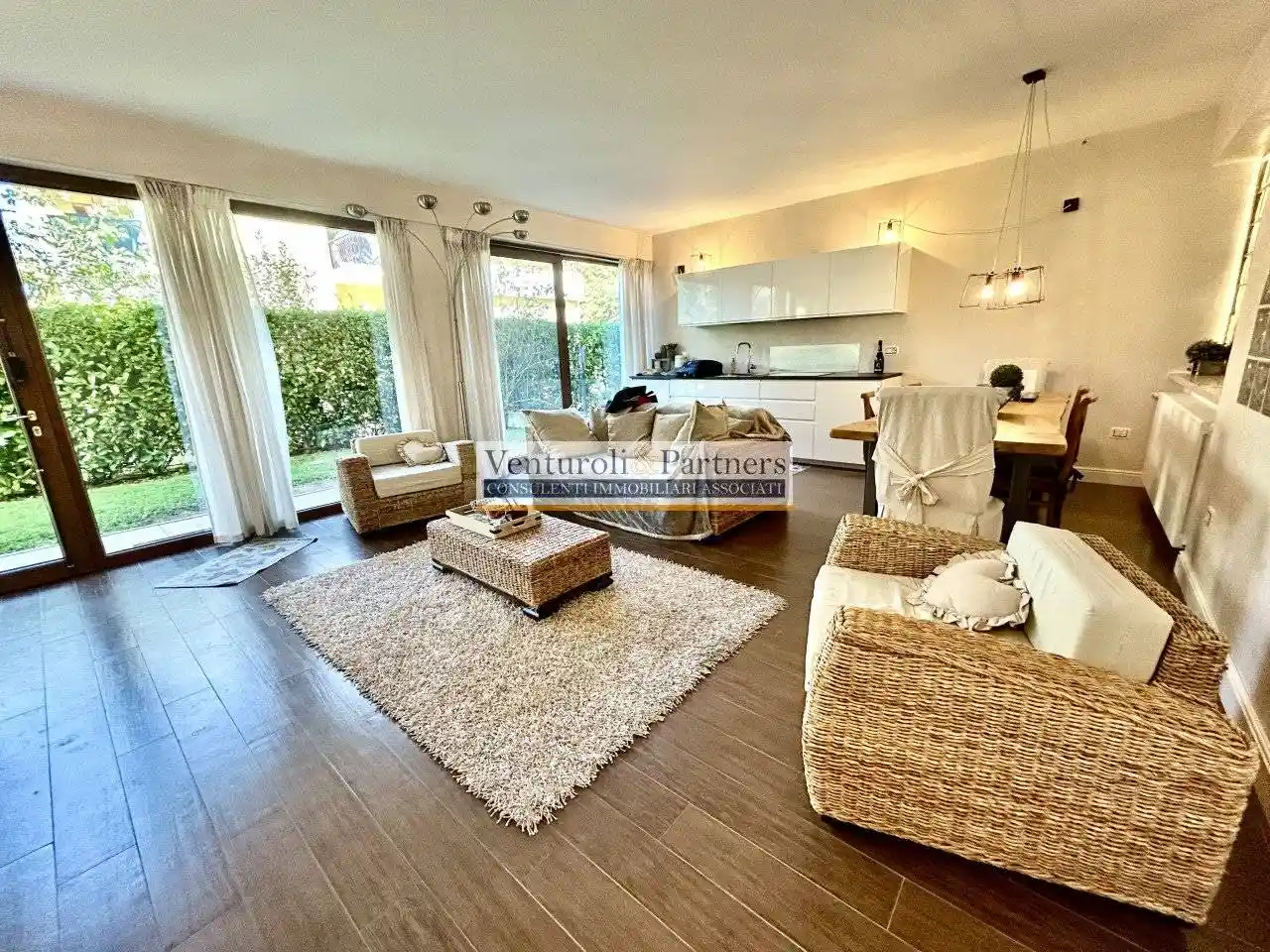 Appartamento in vendita a Desenzano del Garda