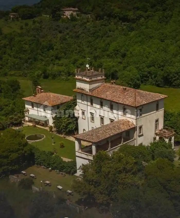 Palazzo - Edificio in vendita a Rieti
