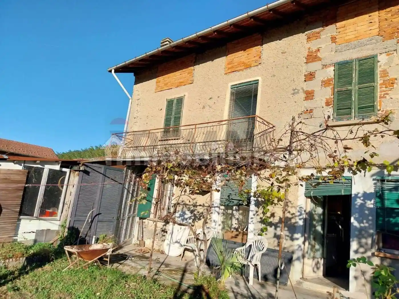Casa indipendente in vendita a Luino