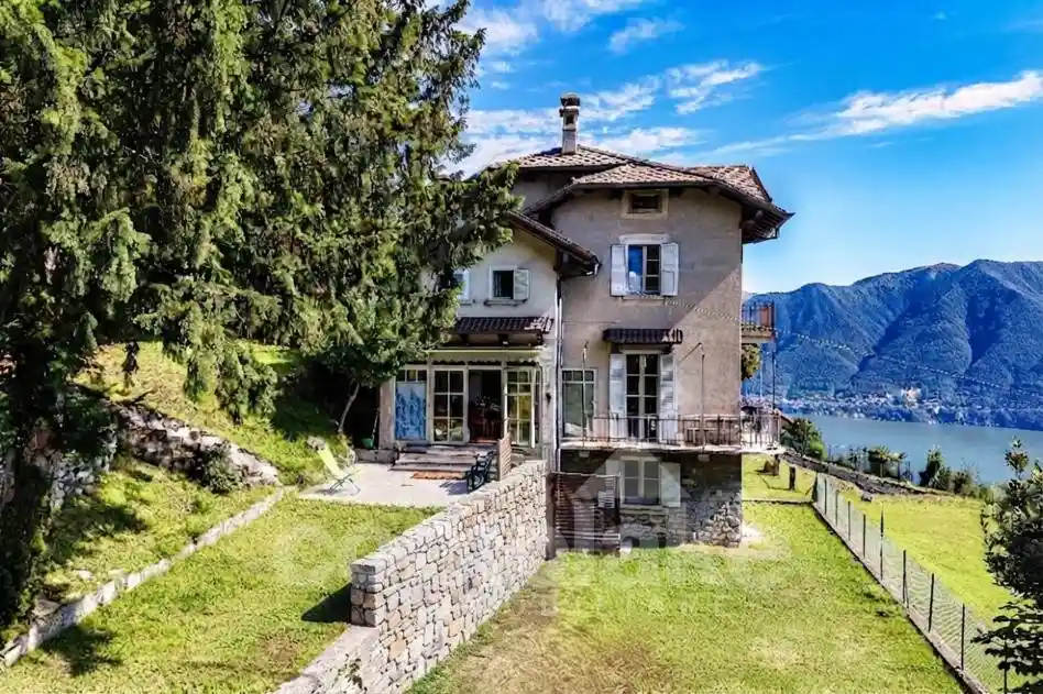 Villa in vendita a Cernobbio