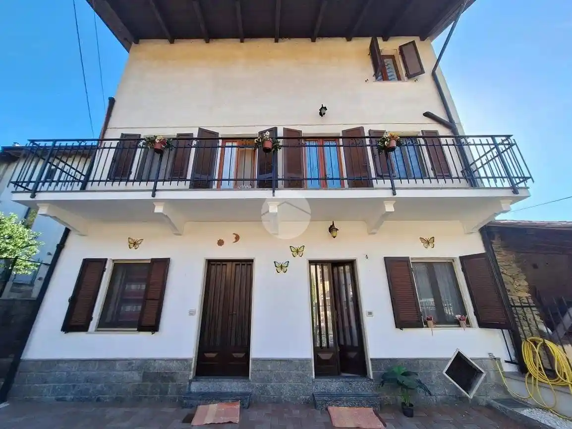 Casa indipendente in vendita a Caravino