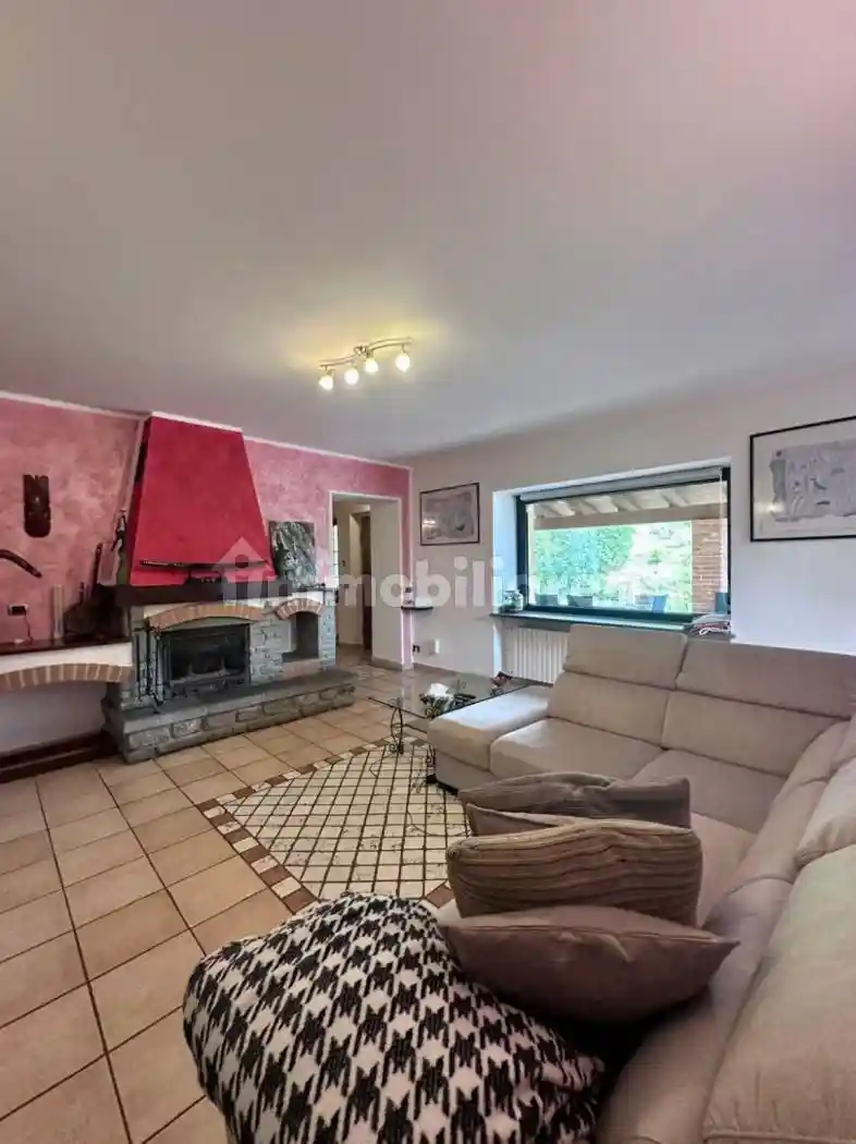 Casa indipendente in vendita a Cinaglio