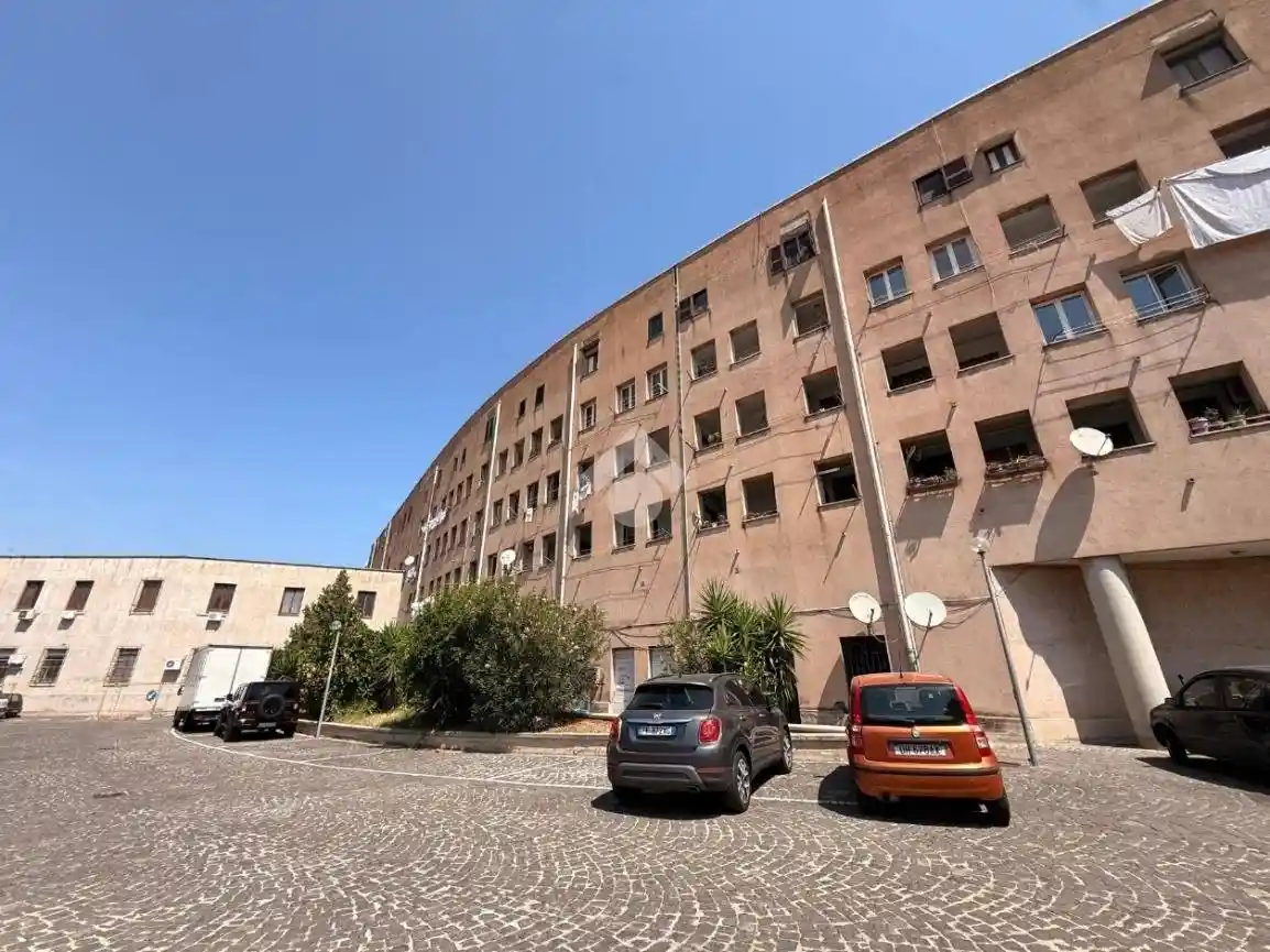 Appartamento in vendita a Napoli