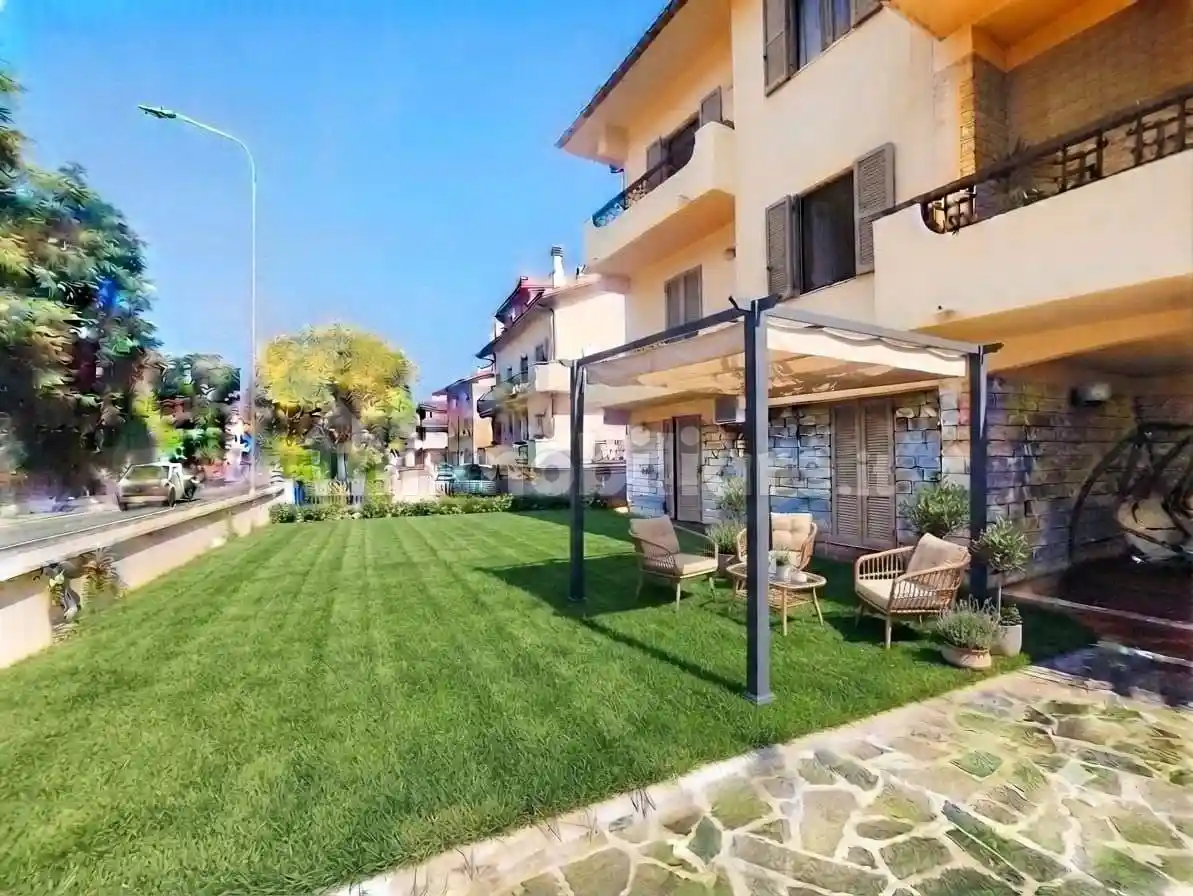 Villa in vendita a Castelbellino