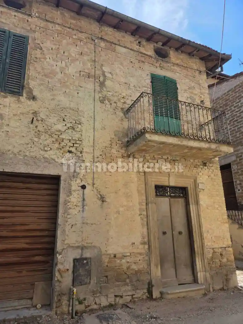 Rustico - Casale in vendita a Bevagna