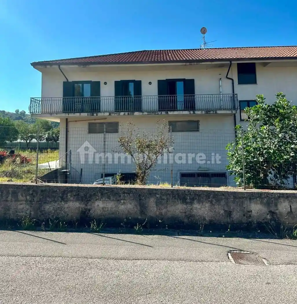 Appartamento in vendita a Castelnuovo Cilento