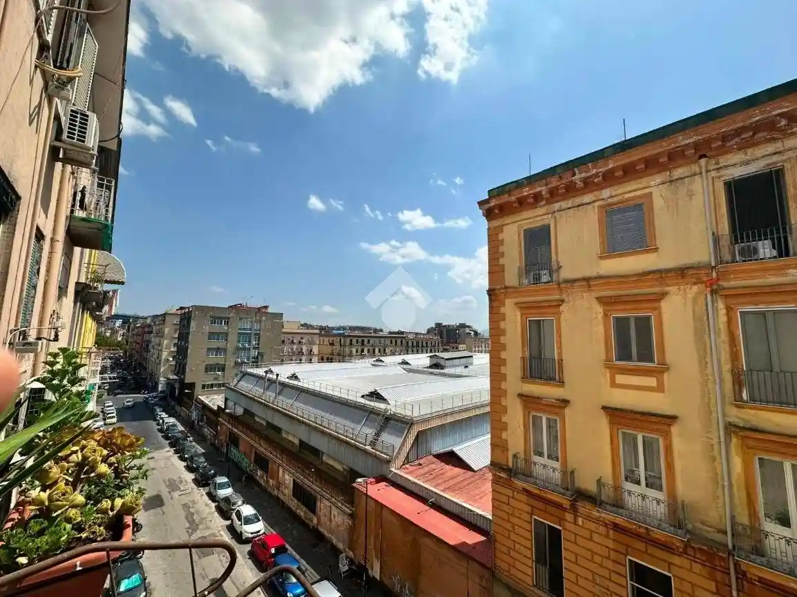 Appartamento in vendita a Napoli