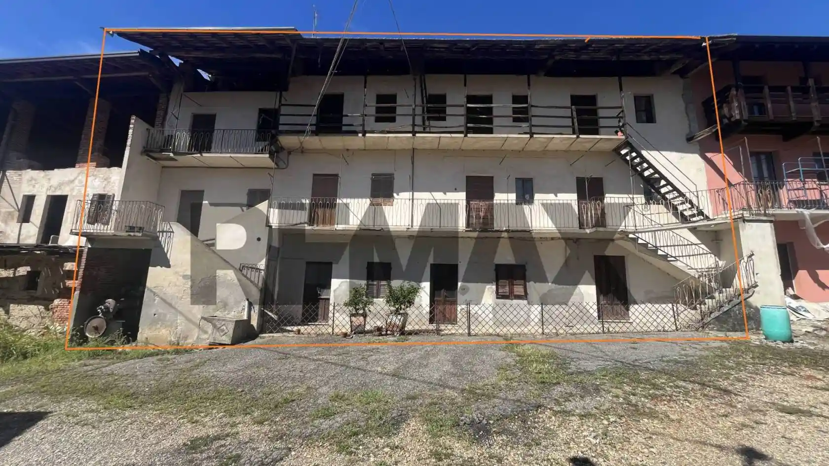 Rustico - Casale in vendita a Borgomanero