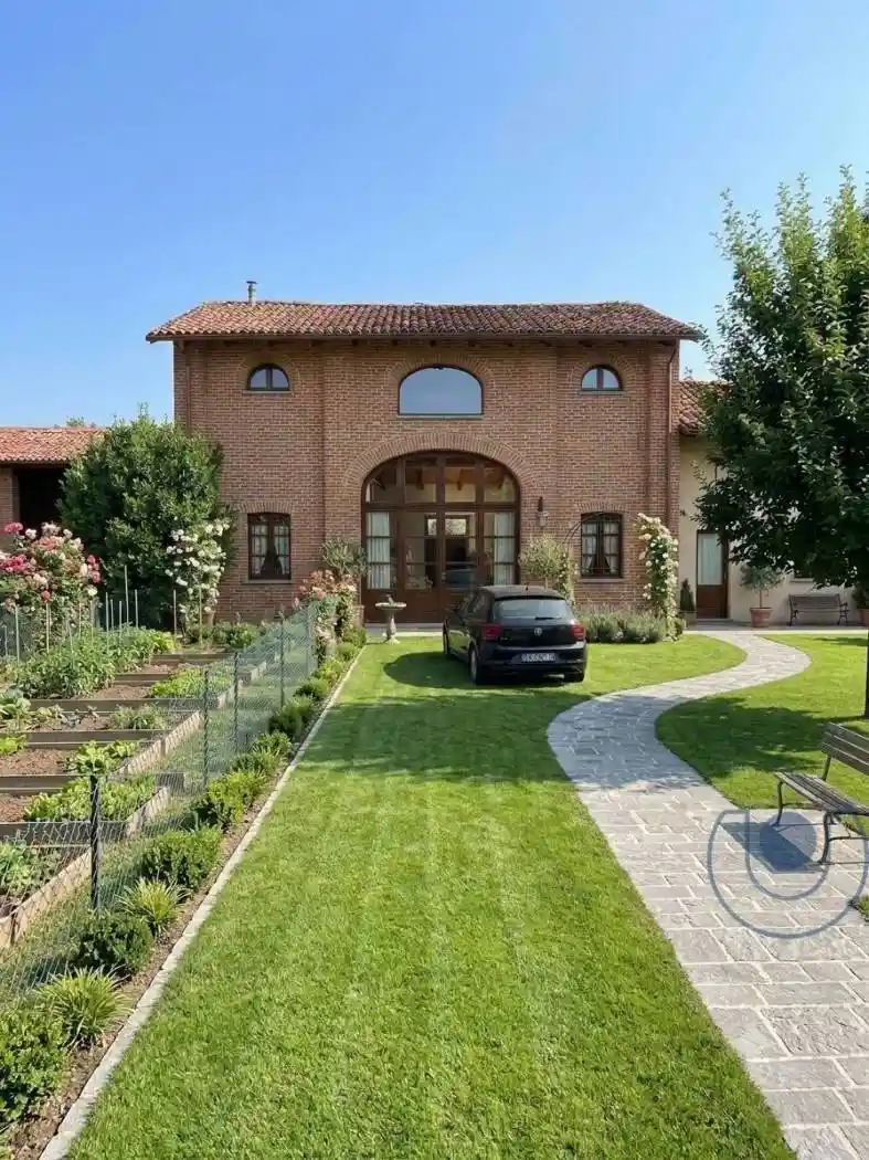 Rustico - Casale in vendita a Chieri