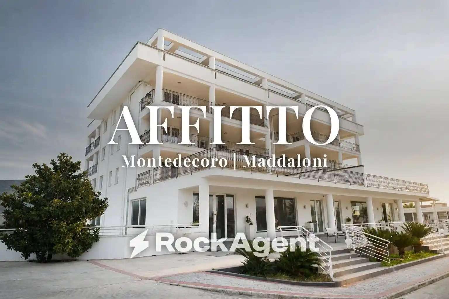 Palazzo - Edificio in affitto a Maddaloni