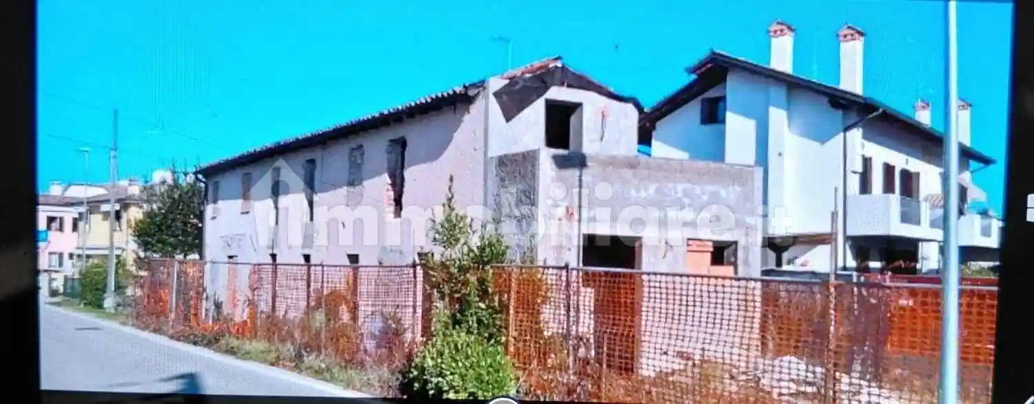 Villa in vendita a Paese