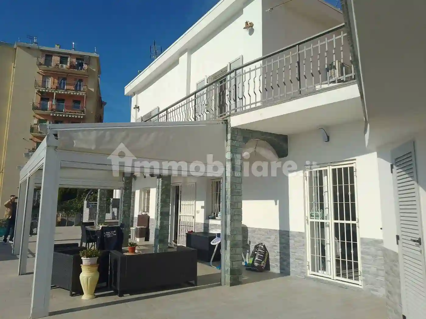 Villa - foto 2
