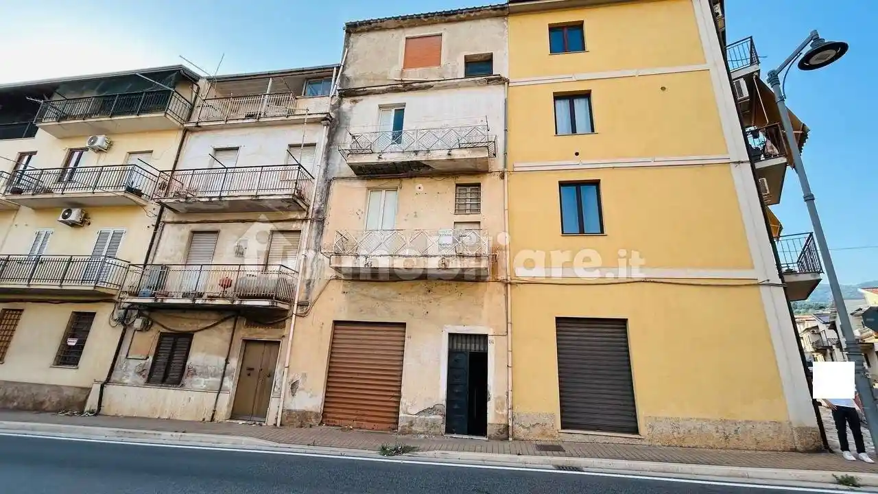 Casa indipendente in vendita a Lamezia Terme