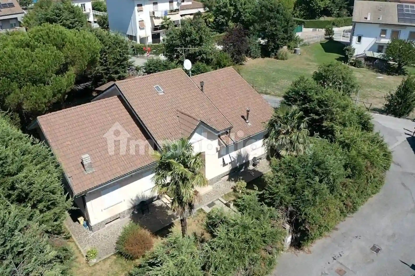 Villa - foto 2
