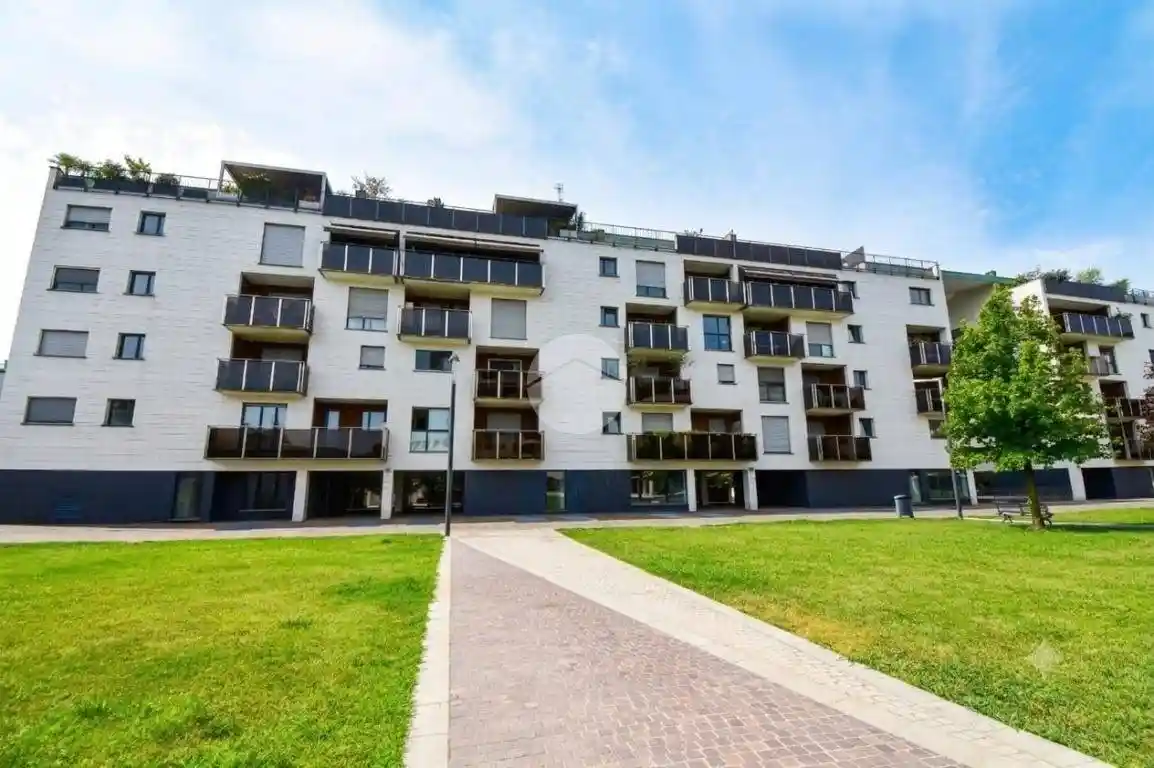 Appartamento in vendita a Vimercate