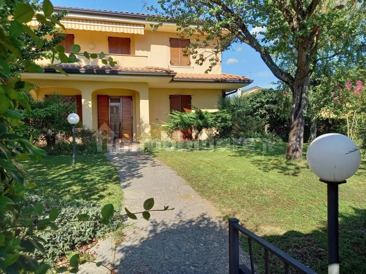 Villa in vendita a Curtatone