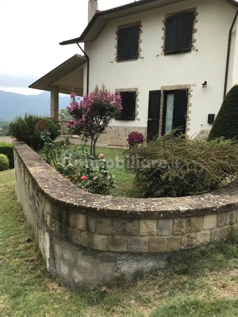 Villa in vendita a Fabriano