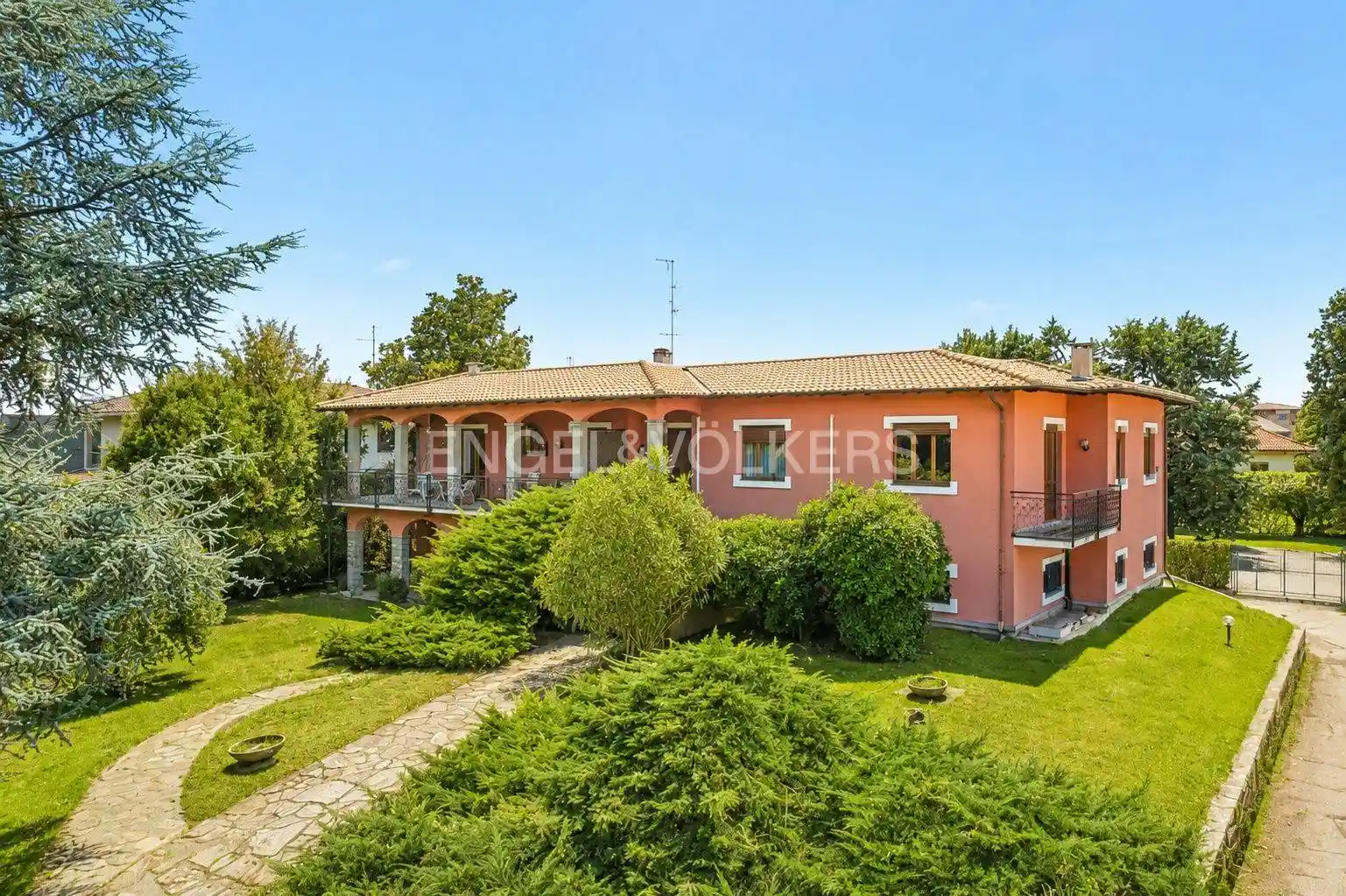 Villa in vendita a Uboldo
