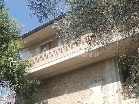Villa in vendita a Teramo