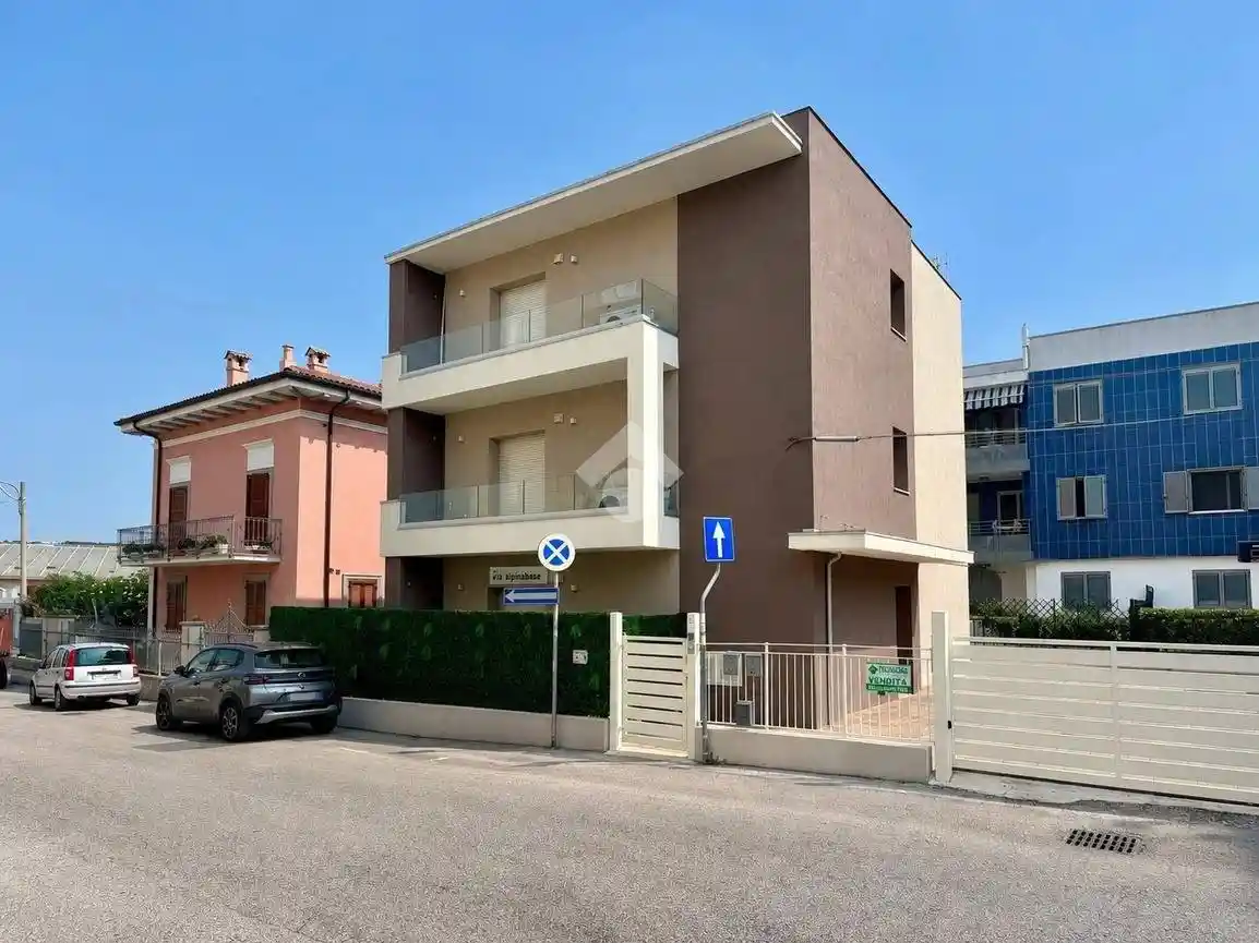 Appartamento in vendita a Ancona
