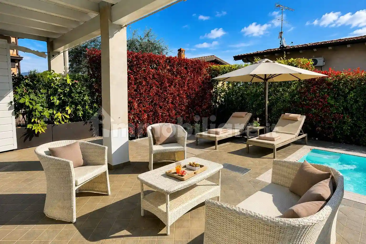 Villa - foto 2