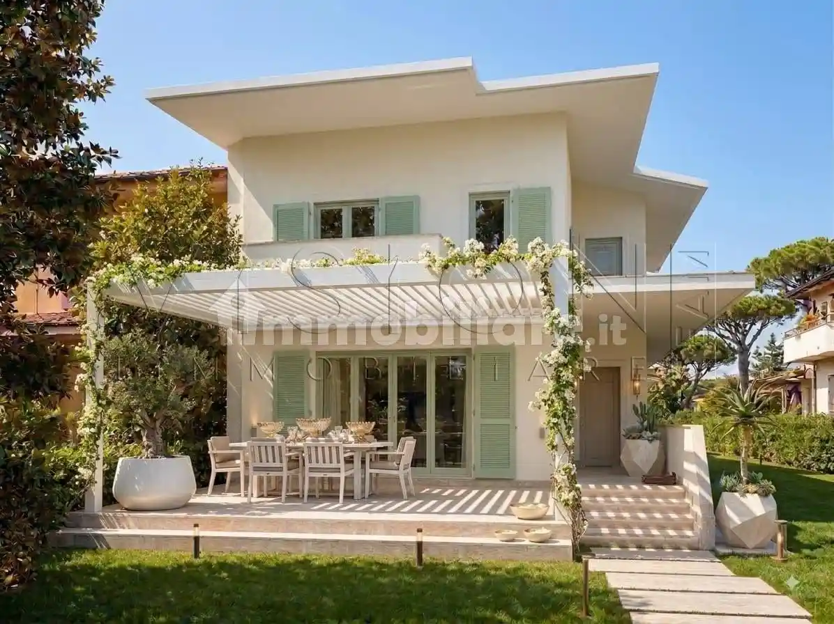 Villa in vendita a Pietrasanta