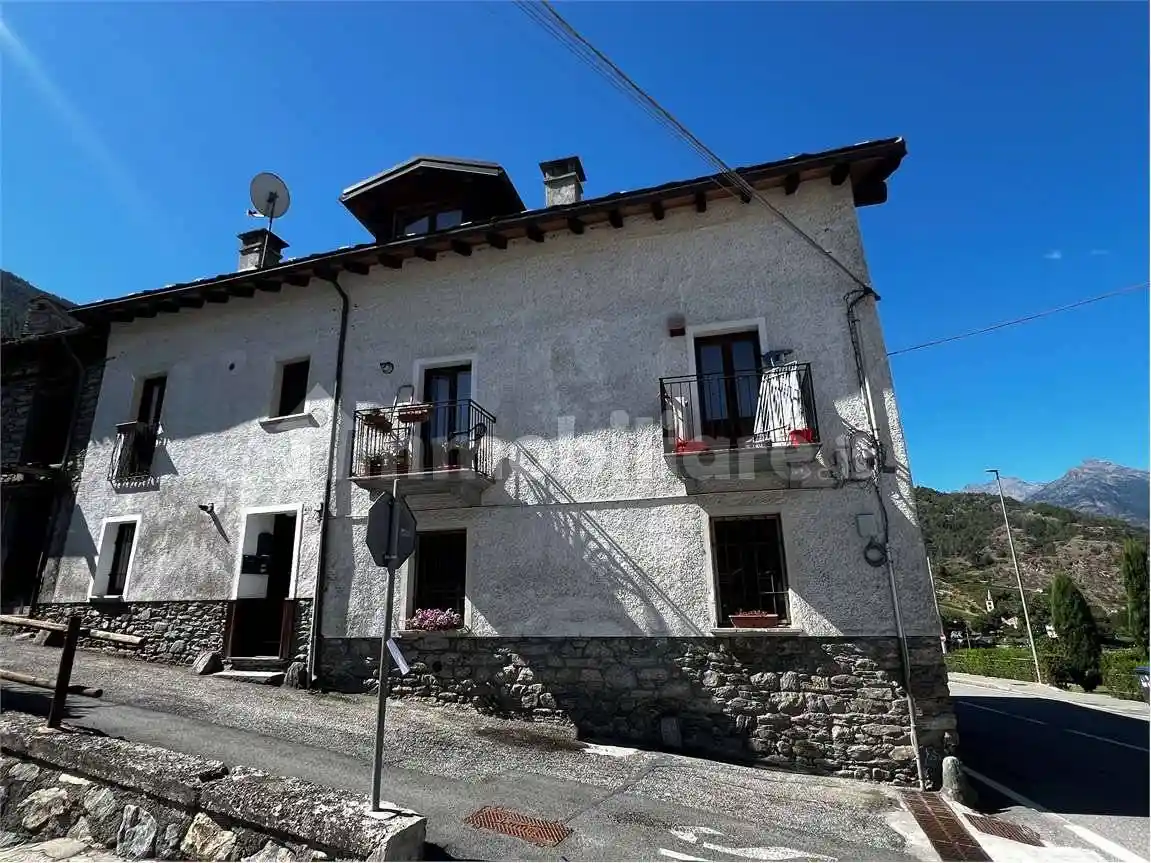 Appartamento in vendita a Aymavilles