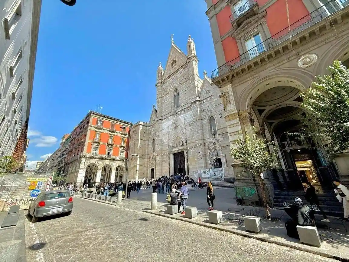 Appartamento in vendita a Napoli
