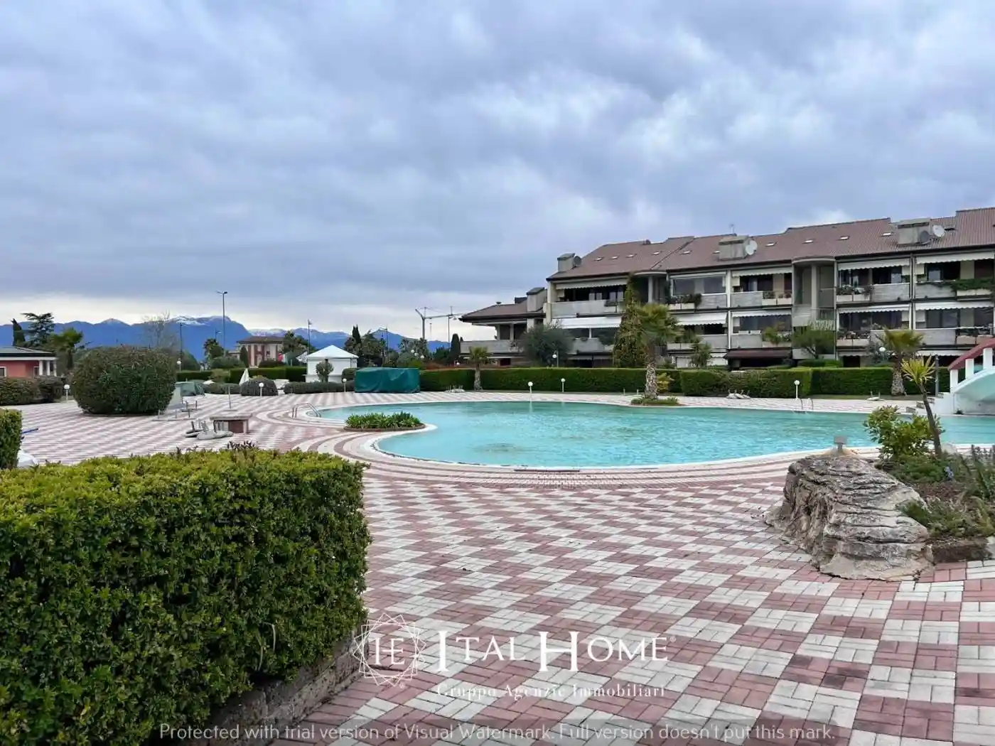 Appartamento in vendita a Desenzano del Garda